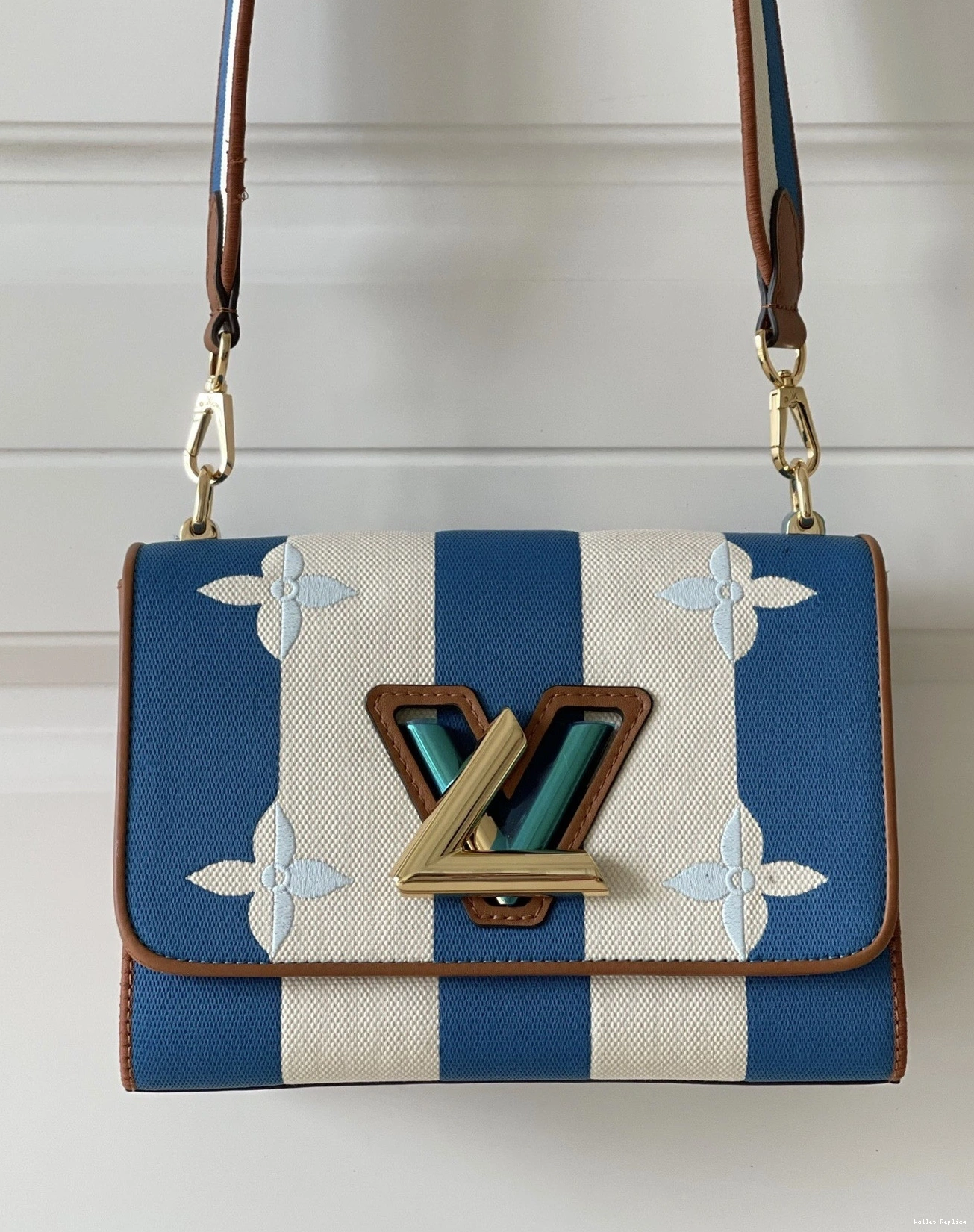 Cheap MM TWIST LOUIS VUITTON 0724
